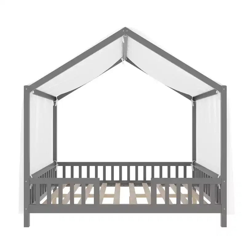 Lit Montessori pleine grandeur en forme de maison basse avec rideaux