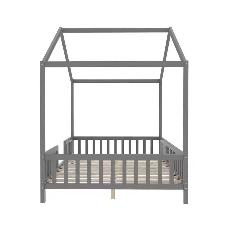 Lit Montessori pleine grandeur en forme de maison basse avec rideaux